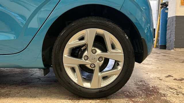 Hyundai i10 1.0 SE Connect Hatchback 5dr Petrol Manual Euro 6 (s/s) (67 ps)