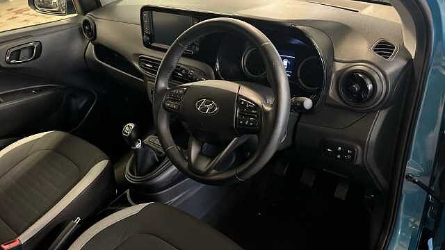 Hyundai i10 1.0 SE Connect Hatchback 5dr Petrol Manual Euro 6 (s/s) (67 ps)