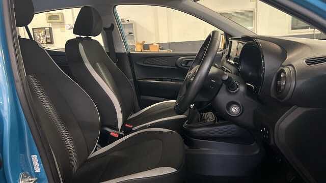 Hyundai i10 1.0 SE Connect Hatchback 5dr Petrol Manual Euro 6 (s/s) (67 ps)