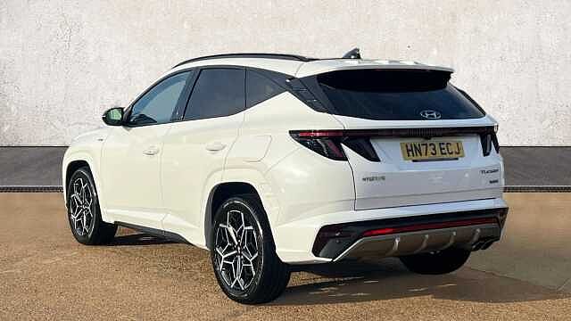 Hyundai TUCSON 1.6 h T-GDi N Line S SUV 5dr Petrol Hybrid Auto Euro 6 (s/s) (230 ps) Serenity White