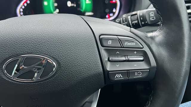 Hyundai i30 1.0 T-GDi MHEV Premium Hatchback 5dr Petrol Hybrid Manual Euro 6 (s/s) (120 ps)
