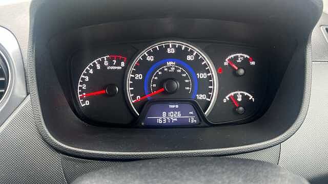 Hyundai i10 1.0 Play Hatchback 5dr Petrol Manual Euro 6 (67 ps)