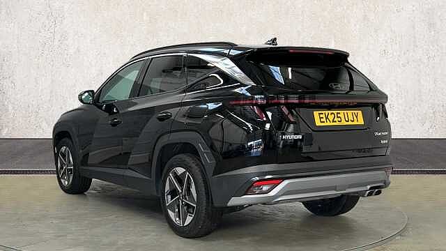 Hyundai TUCSON 1.6 T-GDi Premium SUV 5dr Petrol Hybrid Auto Euro 6 (s/s) (215 ps) Black