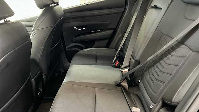 Hyundai TUCSON 1.6 T-GDi Premium SUV 5dr Petrol Hybrid Auto Euro 6 (s/s) (215 ps) Black