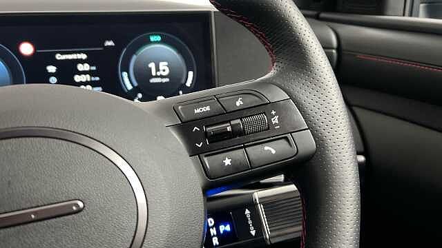 Hyundai TUCSON 1.6 T-GDi N Line SUV 5dr Petrol Hybrid Auto Euro 6 (s/s) (215 ps) SHIMMERING SILVER