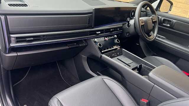 Hyundai Santa Fe 1.6 T-GDi 13.8kWh Calligraphy SUV 5dr Petrol Plug-in Hybrid Auto 4WD Euro 6 (s/s
