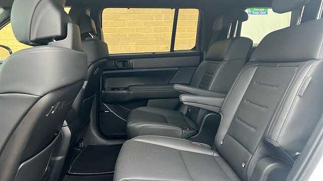 Hyundai Santa Fe 1.6 T-GDi 13.8kWh Calligraphy SUV 5dr Petrol Plug-in Hybrid Auto 4WD Euro 6 (s/s