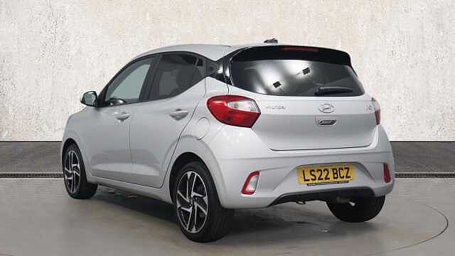 Hyundai i10 1.0 Premium Hatchback 5dr Petrol Manual Euro 6 (s/s) (67 ps)