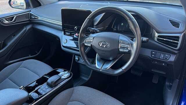 Hyundai IONIQ 38.3kWh Premium Hatchback 5dr Electric Auto (136 ps)