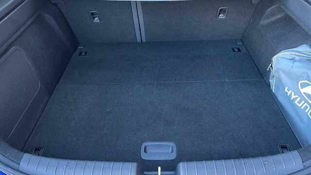 Hyundai IONIQ 38.3kWh Premium Hatchback 5dr Electric Auto (136 ps)