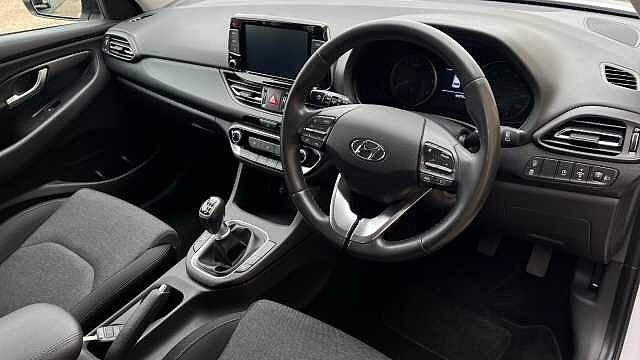 Hyundai i30 1.0 T-GDi MHEV SE Connect Hatchback 5dr Petrol Hybrid Manual Euro 6 (s/s) (120 p