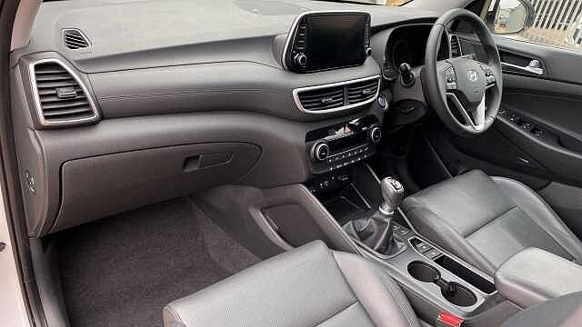 Hyundai TUCSON 1.6 GDi Premium SUV 5dr Petrol Manual Euro 6 (s/s) (132 ps)
