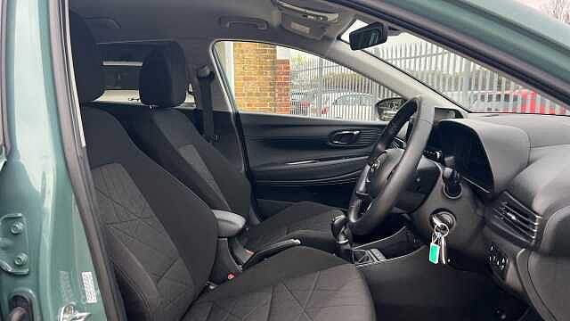 Hyundai BAYON 1.0 T-GDi MHEV Premium SUV 5dr Petrol Hybrid Manual Euro 6 (s/s) (120 ps)