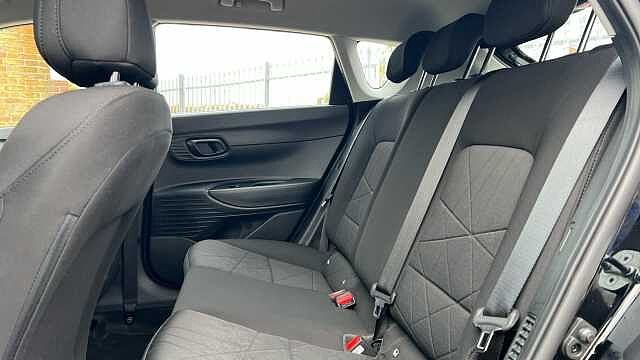 Hyundai BAYON 1.0 T-GDi MHEV SE Connect SUV 5dr Petrol Hybrid DCT Euro 6 (s/s) (100 ps)