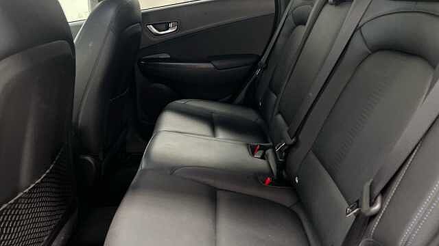 Hyundai KONA 64kWh Ultimate SUV 5dr Electric Auto (10.5kW Charger) (204 ps)