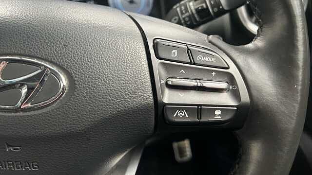 Hyundai KONA 64kWh Ultimate SUV 5dr Electric Auto (10.5kW Charger) (204 ps)