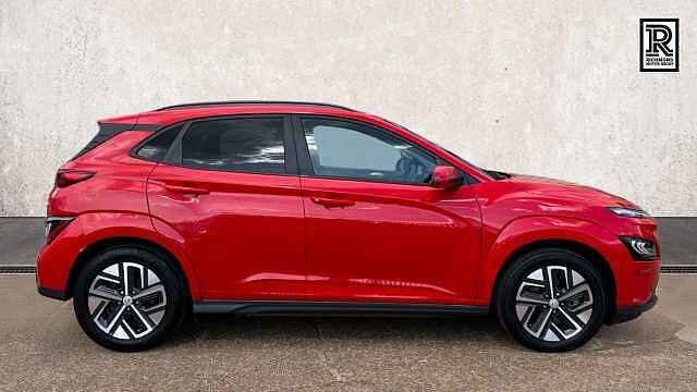 Hyundai KONA 64kWh Premium SUV 5dr Electric Auto (10.5kW Charger) (204 ps)