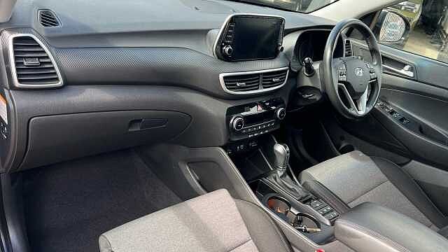 Hyundai TUCSON 1.6 CRDi MHEV SE Nav SUV 5dr Diesel Hybrid DCT Euro 6 (s/s) (136 ps)