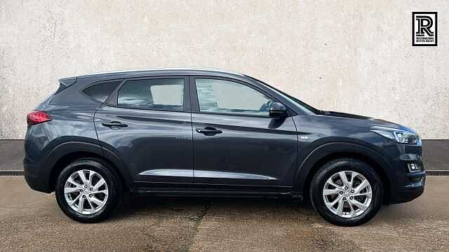 Hyundai TUCSON 1.6 CRDi MHEV SE Nav SUV 5dr Diesel Hybrid DCT Euro 6 (s/s) (136 ps)