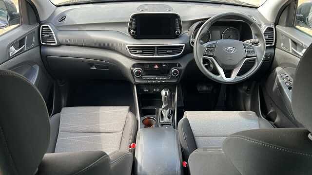 Hyundai TUCSON 1.6 CRDi MHEV SE Nav SUV 5dr Diesel Hybrid DCT Euro 6 (s/s) (136 ps)