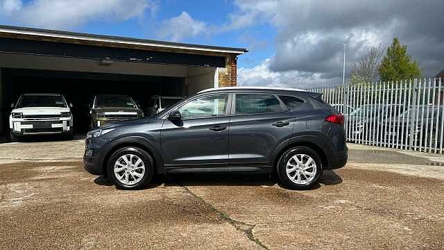Hyundai TUCSON 1.6 CRDi MHEV SE Nav SUV 5dr Diesel Hybrid DCT Euro 6 (s/s) (136 ps)