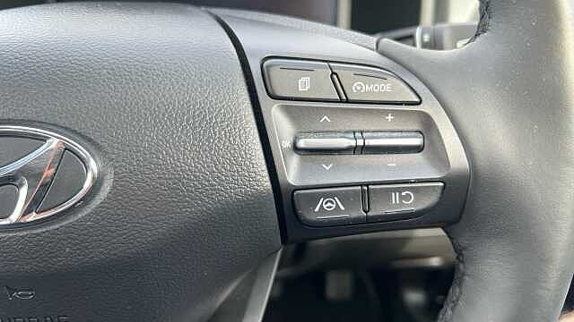 Hyundai KONA 1.0 T-GDi MHEV Ultimate SUV 5dr Petrol Hybrid Manual Euro 6 (s/s) (120 ps)