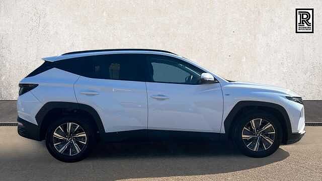 Hyundai TUCSON 1.6 T-GDi MHEV SE Connect SUV 5dr Petrol Hybrid DCT Euro 6 (s/s) (150 ps) Atlas White