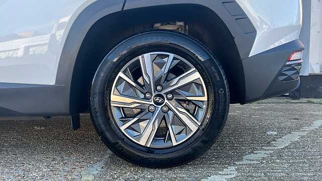 Hyundai TUCSON 1.6 T-GDi MHEV SE Connect SUV 5dr Petrol Hybrid DCT Euro 6 (s/s) (150 ps) Atlas White
