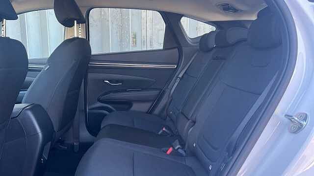 Hyundai TUCSON 1.6 T-GDi MHEV SE Connect SUV 5dr Petrol Hybrid DCT Euro 6 (s/s) (150 ps) Atlas White