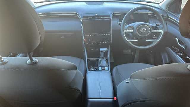Hyundai TUCSON 1.6 T-GDi MHEV SE Connect SUV 5dr Petrol Hybrid DCT Euro 6 (s/s) (150 ps) Atlas White