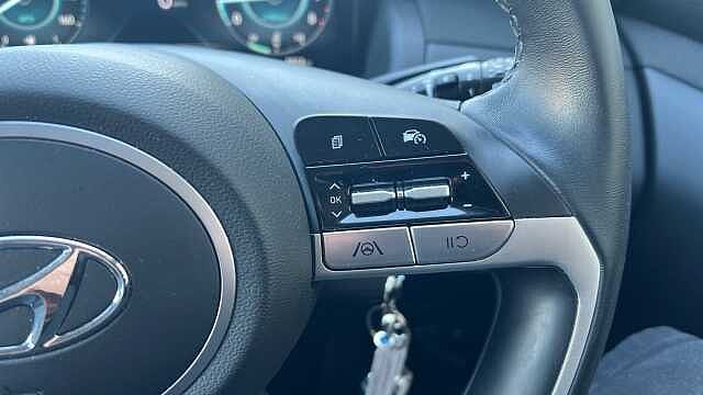 Hyundai TUCSON 1.6 T-GDi MHEV SE Connect SUV 5dr Petrol Hybrid DCT Euro 6 (s/s) (150 ps) Atlas White