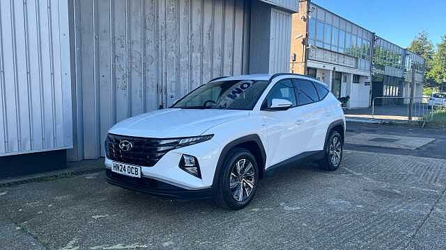 Hyundai TUCSON 1.6 T-GDi MHEV SE Connect SUV 5dr Petrol Hybrid DCT Euro 6 (s/s) (150 ps) Atlas White