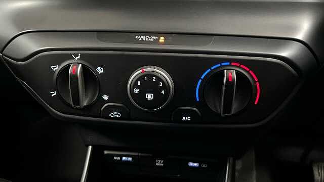 Hyundai i20 1.0 T-GDi MHEV SE Connect Hatchback 5dr Petrol Hybrid DCT Euro 6 (s/s) (100 ps)