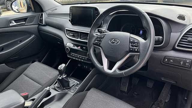 Hyundai TUCSON 1.6 GDi SE Nav SUV 5dr Petrol Manual Euro 6 (s/s) (132 ps)