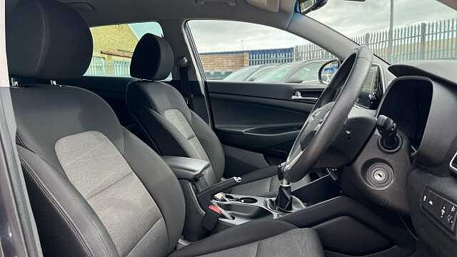 Hyundai TUCSON 1.6 GDi SE Nav SUV 5dr Petrol Manual Euro 6 (s/s) (132 ps)