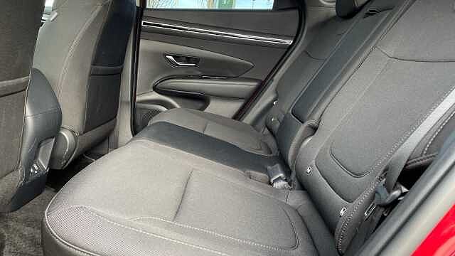 Hyundai TUCSON 1.6 T-GDi MHEV SE Connect SUV 5dr Petrol Hybrid DCT Euro 6 (s/s) (150 ps) Red
