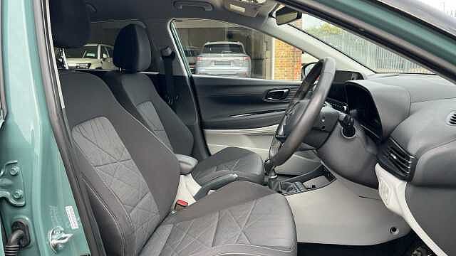 Hyundai BAYON 1.0 T-GDi MHEV Ultimate SUV 5dr Petrol Hybrid Manual Euro 6 (s/s) (120 ps)