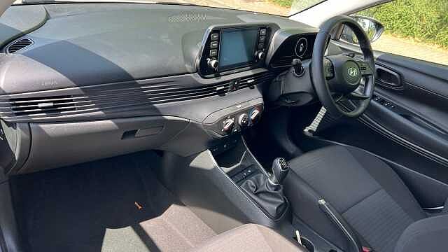 Hyundai I20 1.0 T-GDi MHEV SE Connect Hatchback 5dr Petrol Hybrid Manual Euro 6 (s/s) (100 p Atlas White