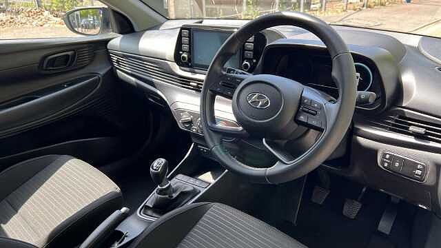 Hyundai I20 1.0 T-GDi MHEV SE Connect Hatchback 5dr Petrol Hybrid Manual Euro 6 (s/s) (100 p Atlas White