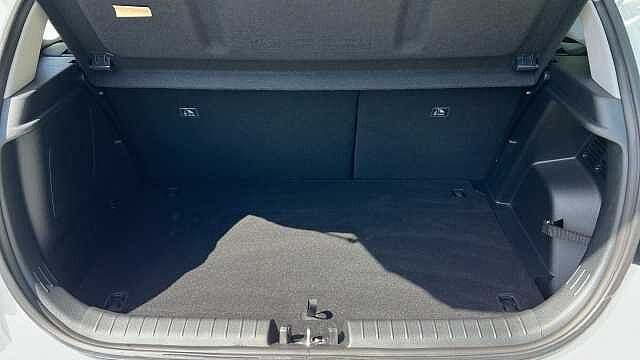 Hyundai I20 1.0 T-GDi MHEV SE Connect Hatchback 5dr Petrol Hybrid Manual Euro 6 (s/s) (100 p Atlas White