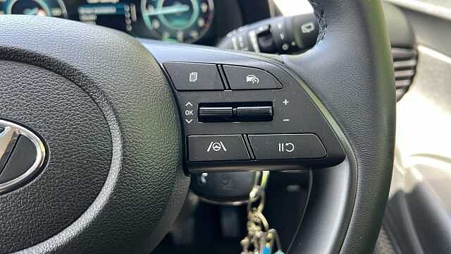 Hyundai I20 1.0 T-GDi MHEV SE Connect Hatchback 5dr Petrol Hybrid Manual Euro 6 (s/s) (100 p Atlas White