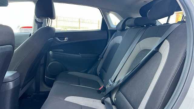 Hyundai KONA 1.0 T-GDi Play SUV 5dr Petrol Manual Euro 6 (s/s) (120 ps)