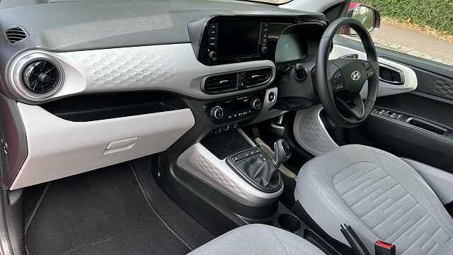 Hyundai i10 1.2 Premium Hatchback 5dr Petrol Auto Euro 6 (s/s) (79 ps)