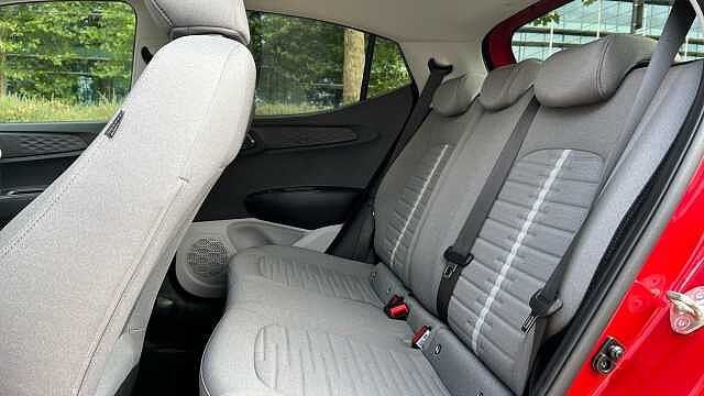 Hyundai i10 1.2 Premium Hatchback 5dr Petrol Auto Euro 6 (s/s) (79 ps)