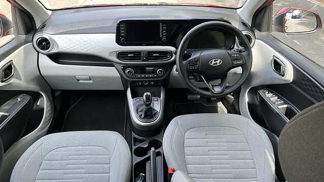 Hyundai i10 1.2 Premium Hatchback 5dr Petrol Auto Euro 6 (s/s) (79 ps)