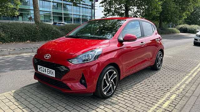 Hyundai i10 1.2 Premium Hatchback 5dr Petrol Auto Euro 6 (s/s) (79 ps)