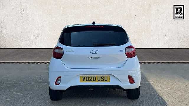 Hyundai i10 1.2 Premium Hatchback 5dr Petrol Manual Euro 6 (s/s) (84 ps)