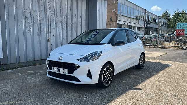 Hyundai i10 1.2 Premium Hatchback 5dr Petrol Manual Euro 6 (s/s) (84 ps)