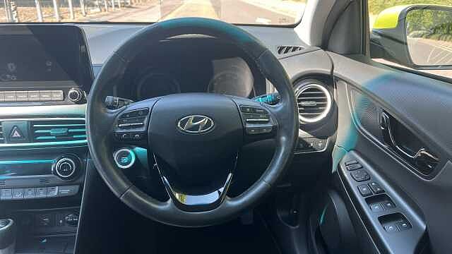 Hyundai KONA 1.6 h-GDi Premium SE SUV 5dr Petrol Hybrid DCT Euro 6 (s/s) (141 ps) Yellow