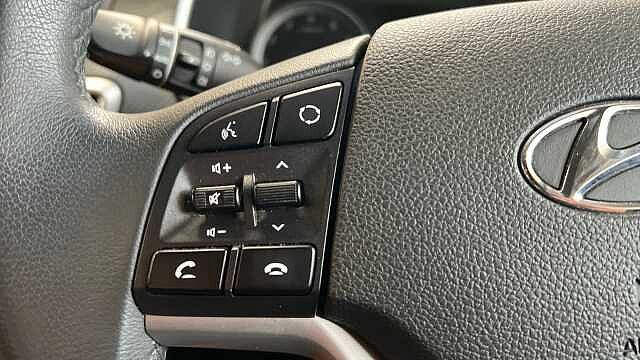 Hyundai TUCSON 1.6 GDi S Connect SUV 5dr Petrol Manual Euro 6 (s/s) (132 ps)